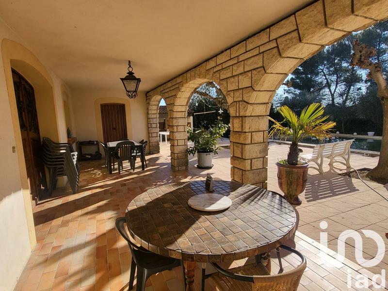 Maison - 350 m² - 10 pièces