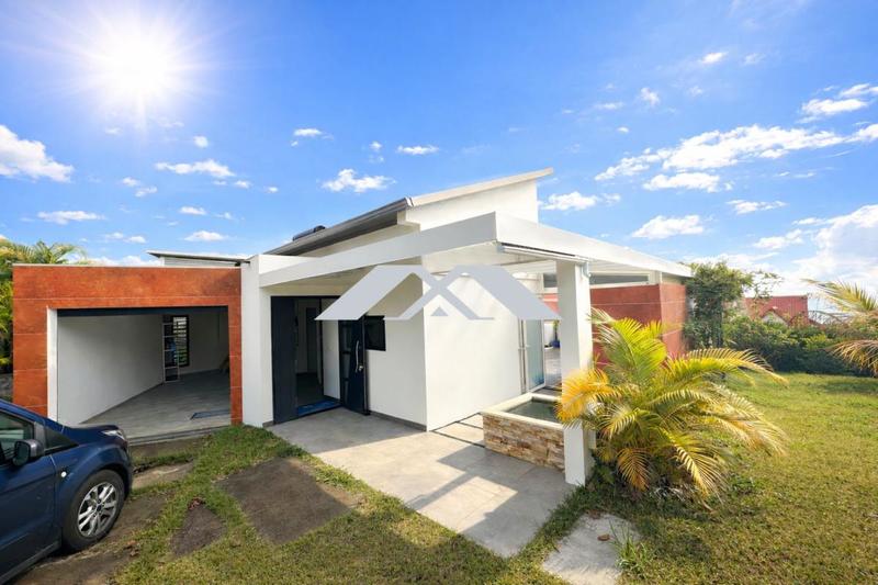 Villa - 200 m² - 7 pièces