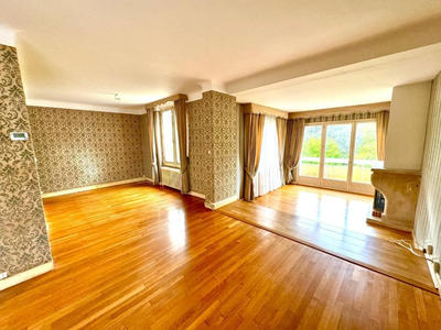 Maison - 145 m² - 6 pièces