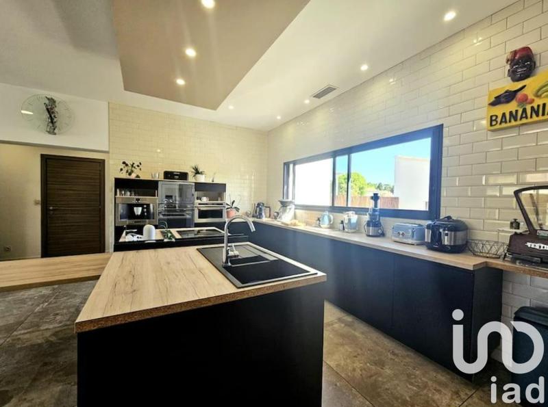 Maison - 336 m² - 8 pièces