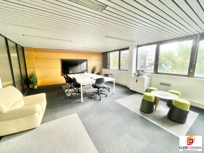 Bureau - 318 m²