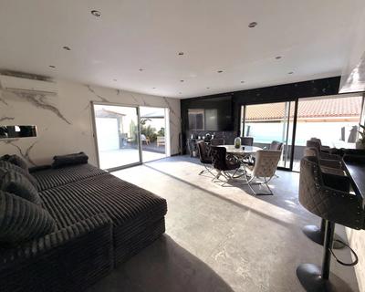 Maison - 121 m² - 5 pièces