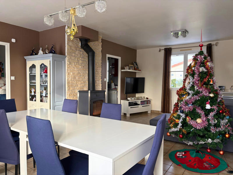 Maison - 98 m² - 4 pièces