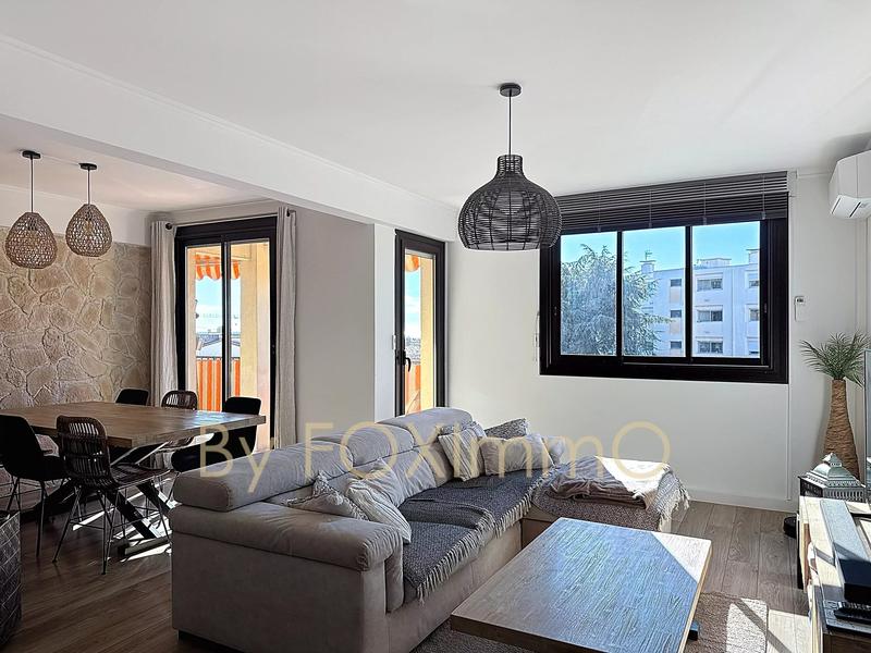 Appartement - 77 m² - 4 pièces