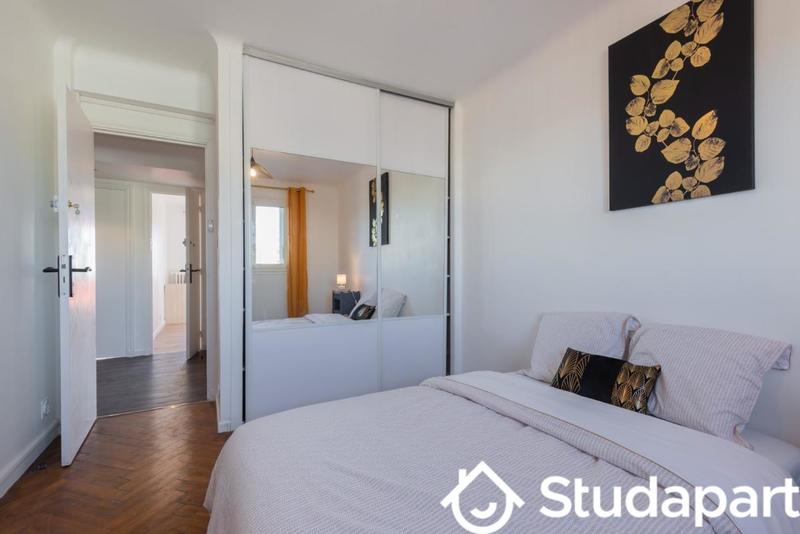 Chambre - 10 m² - 1 pièce