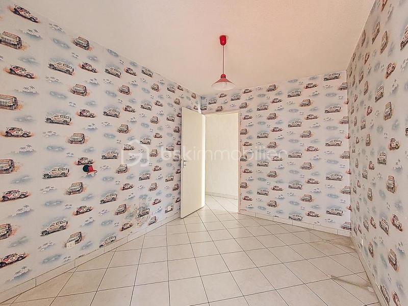 Appartement - 85 m² - 4 pièces