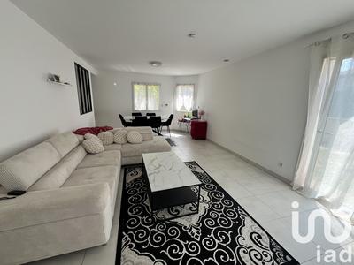 Maison - 111 m² - 6 pièces