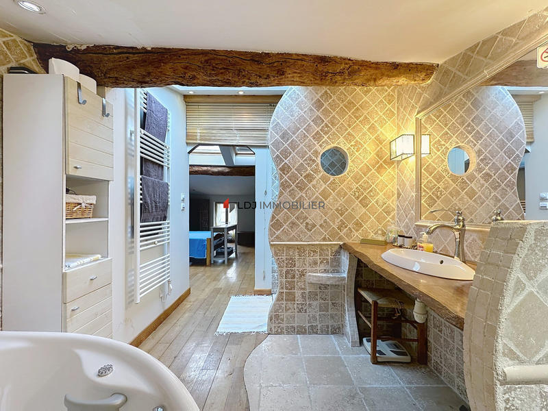 Maison - 122 m² - 4 pièces