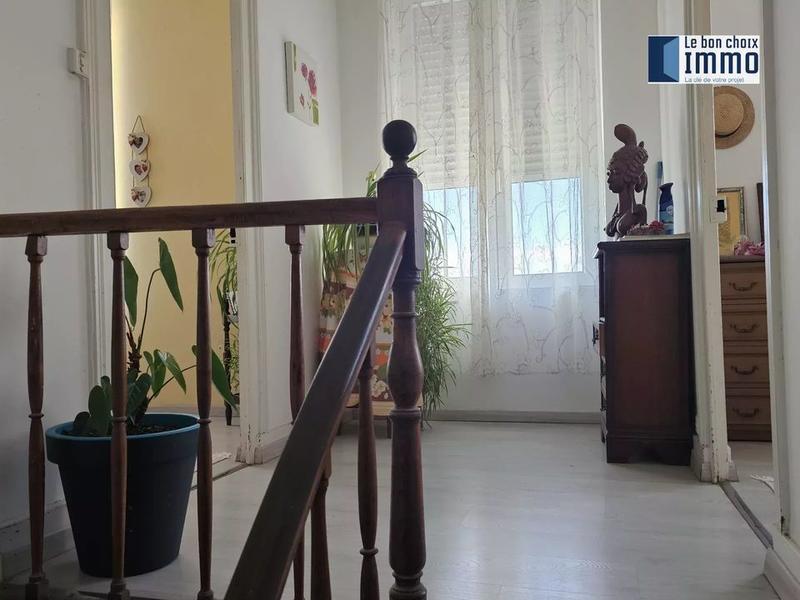 Maison - 160 m² - 5 pièces