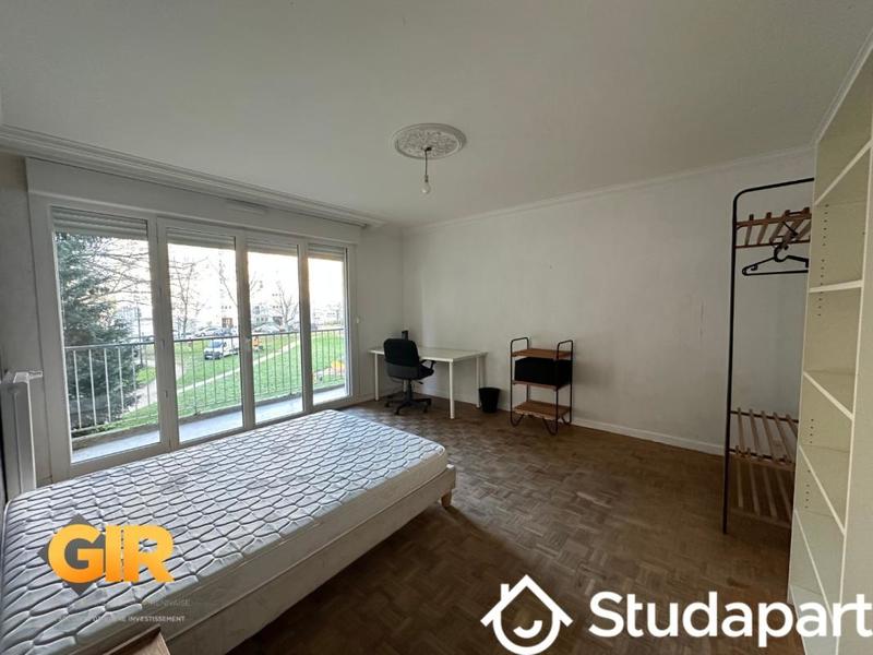 Chambre - 10 m² - 1 pièce