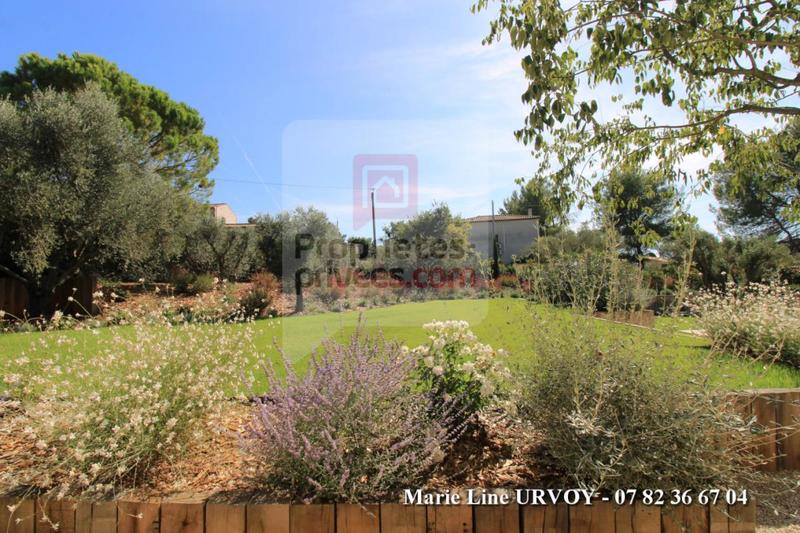 Maison - 300 m² - 8 pièces