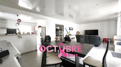 Villa - 188 m² - 9 pièces