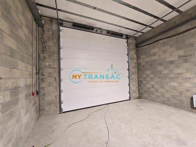 Local d'activité / Entrepôt - 270 m²