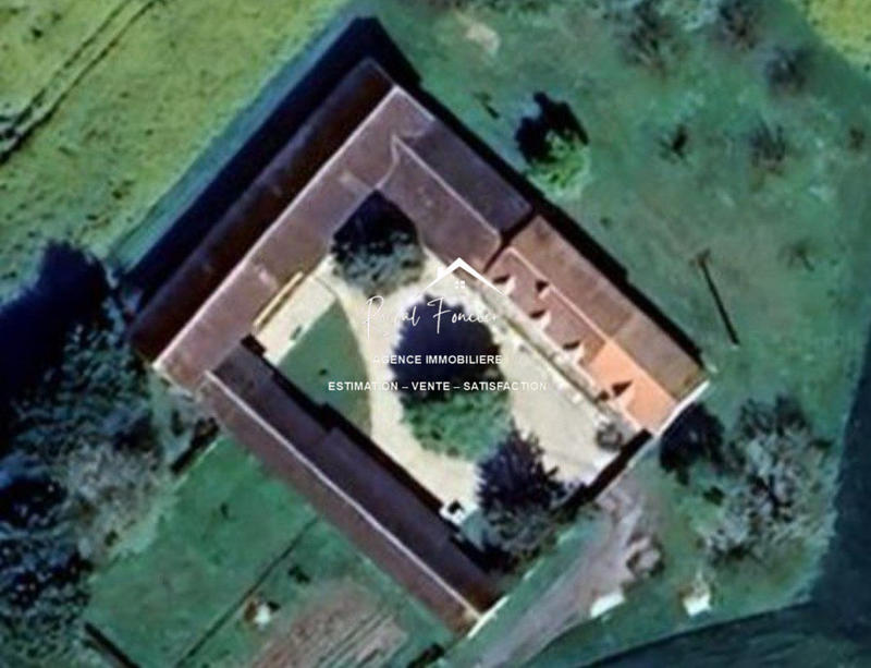 Maison ancienne - 180 m² - 5 pièces