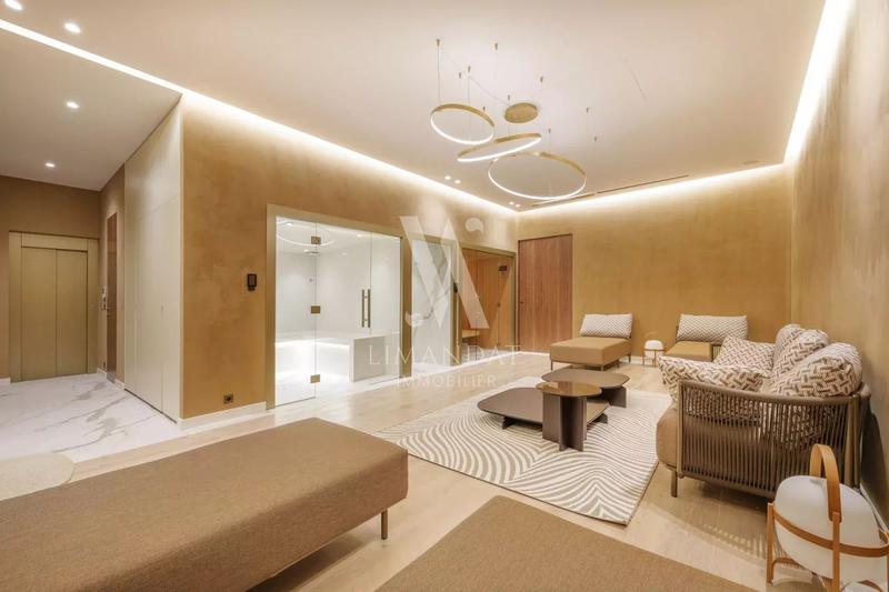 Villa - 338 m² - 7 pièces