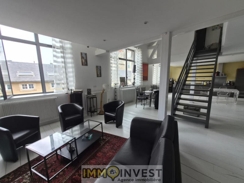 Appartement - 210 m² - 6 pièces