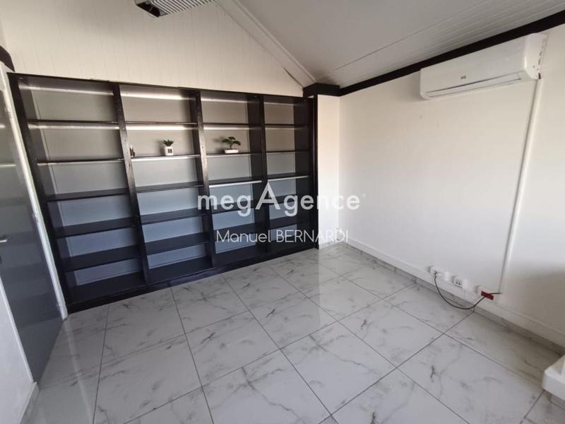 Bureau - 13 m² - 1 pièce