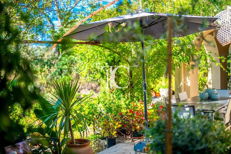 Maison - 159 m² - 6 pièces