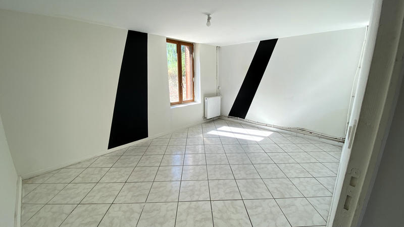 Maison - 77 m² - 5 pièces