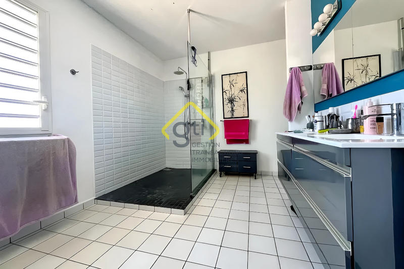 Maison - 109 m² - 4 pièces