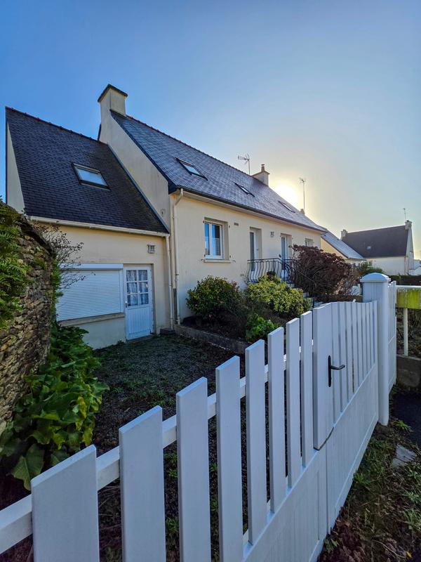 Maison traditionnelle - 162 m² - 10 pièces