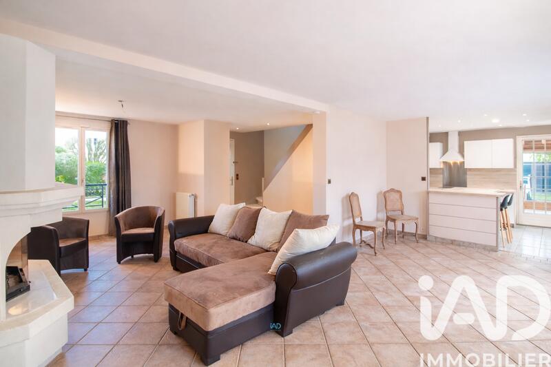 Maison - 180 m² - 7 pièces