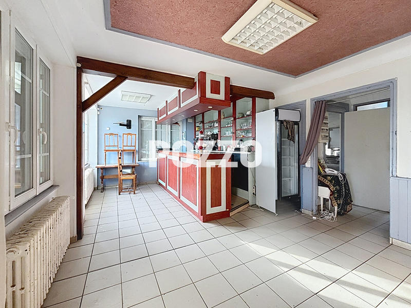 Maison - 227 m² - 12 pièces