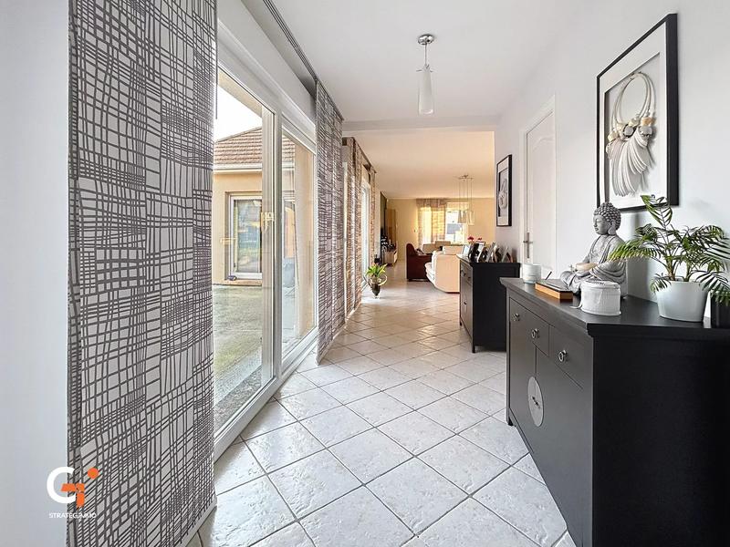 Maison - 215 m² - 7 pièces