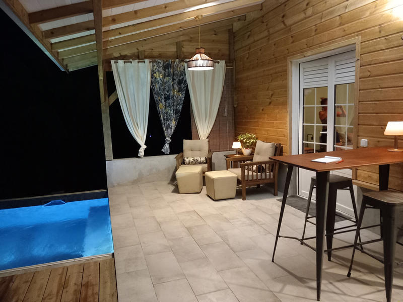 Maison - 119 m² - 9 pièces