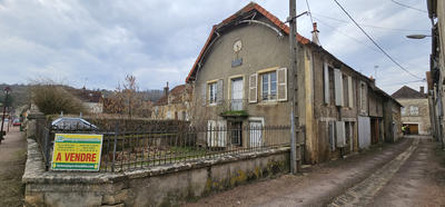 Maison - 84 m² - 5 pièces