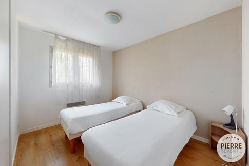 Appartement - 80 m² - 4 pièces