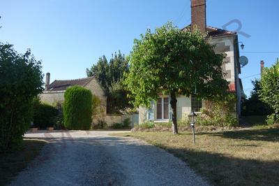 Maison de village - 87 m² - 4 pièces