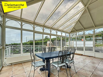 Maison - 256 m² - 10 pièces