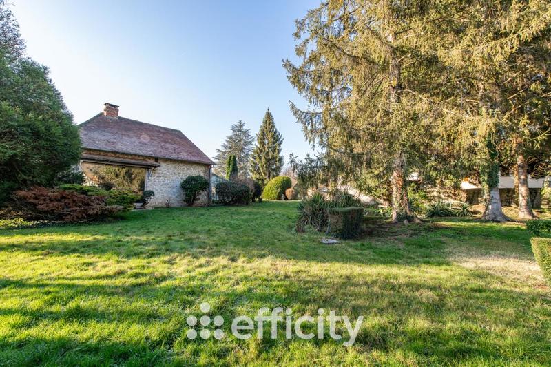 Maison - 300 m² - 7 pièces