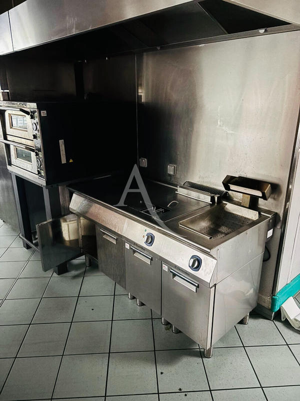 Local commercial - 700 m²