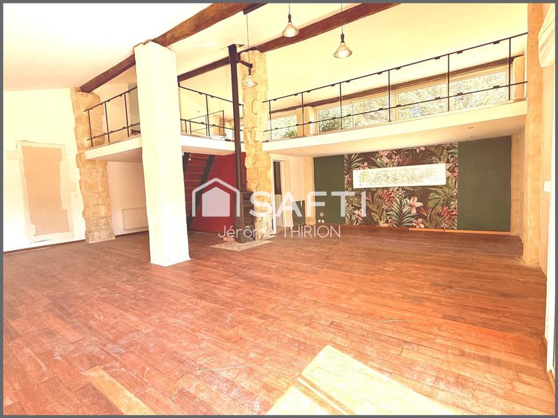 Maison - 101 m² - 5 pièces