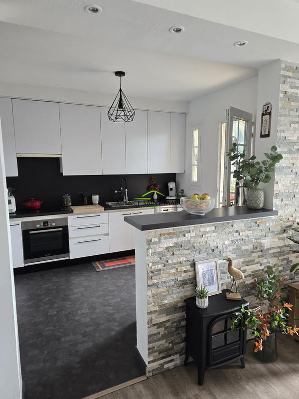 Appartement - 83 m² - 4 pièces