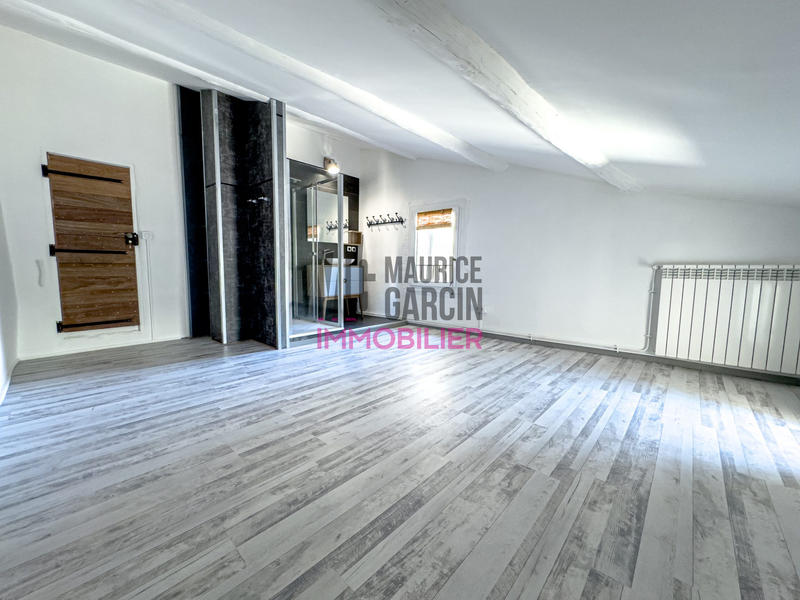 Maison - 220 m² - 9 pièces