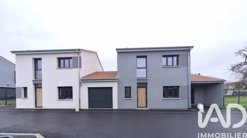 Maison - 98 m² - 5 pièces