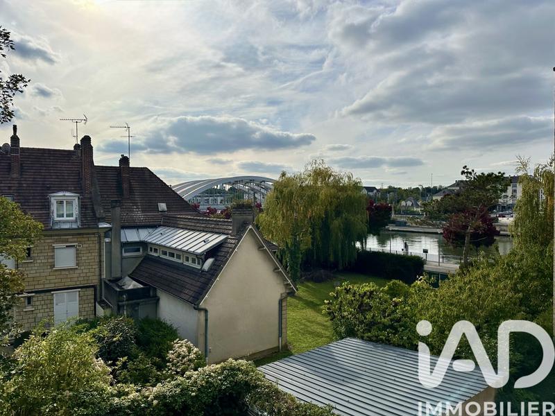 Appartement - 94 m² - 5 pièces