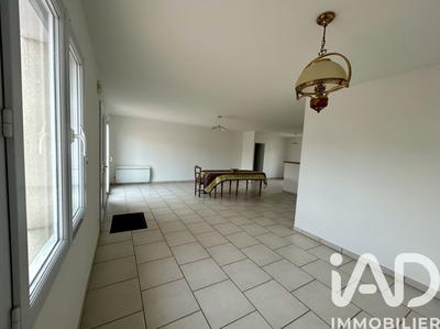 Maison - 98 m² - 4 pièces