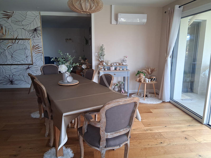 Maison - 135 m² - 6 pièces