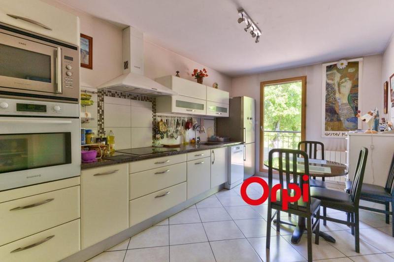 Appartement - 162 m² - 5 pièces