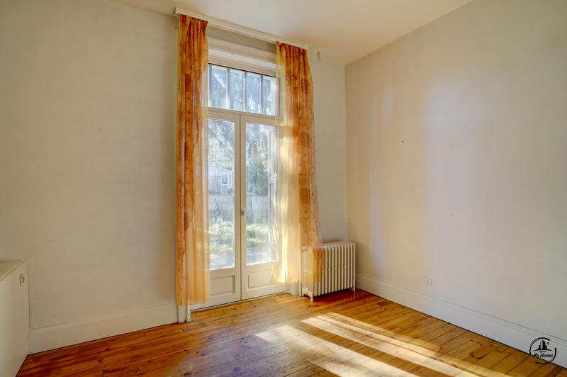 Maison - 190 m² - 8 pièces