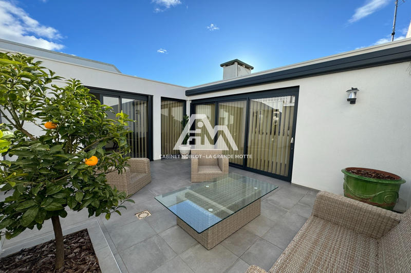 Villa - 100 m² - 5 pièces