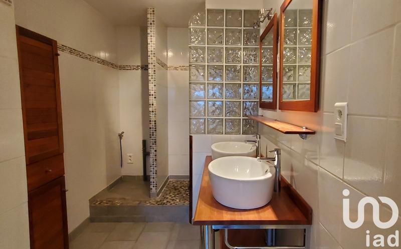 Appartement - 93 m² - 5 pièces