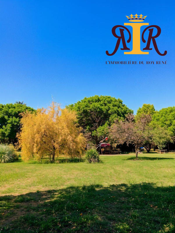 Maison traditionnelle - 283 m² - 9 pièces