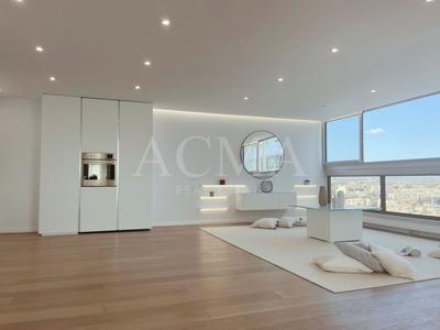 Appartement - 93 m² - 4 pièces