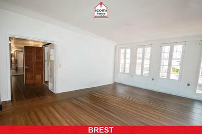 Appartement - 122 m² - 7 pièces