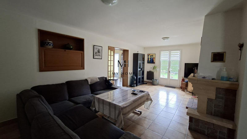 Maison traditionnelle - 170 m² - 8 pièces